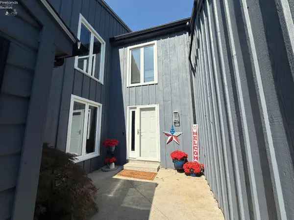 3931 Hilltop Drive, Huron, OH 44839