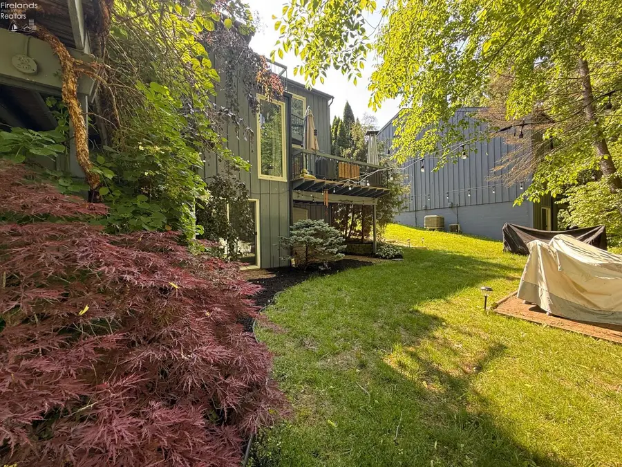 3931 Hilltop Drive, Huron, OH 44839 - #2