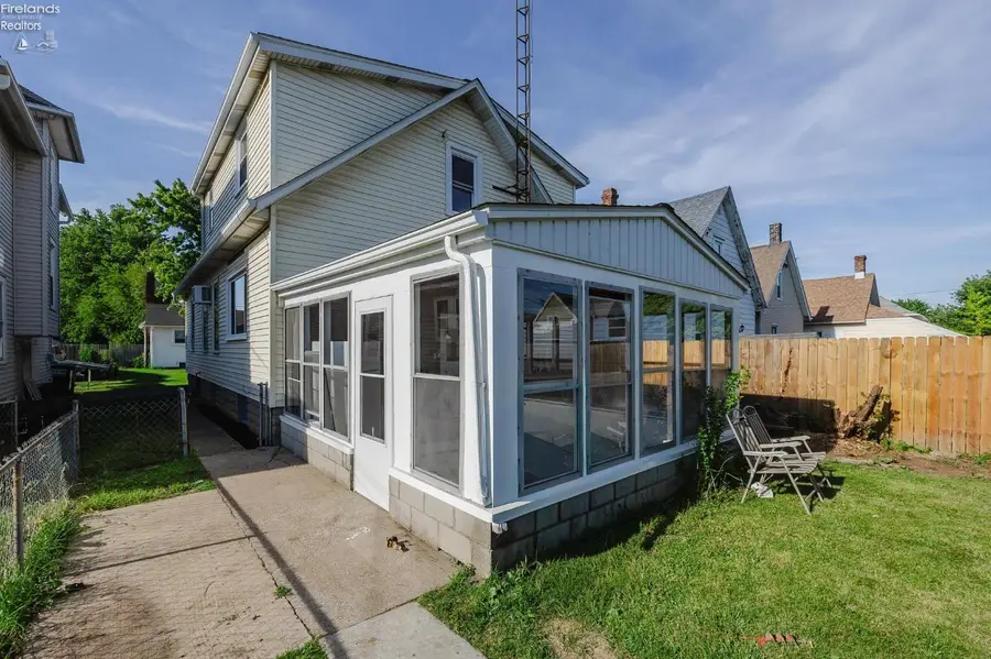 1316 W Osborne Street, Sandusky, OH 44870 - #3