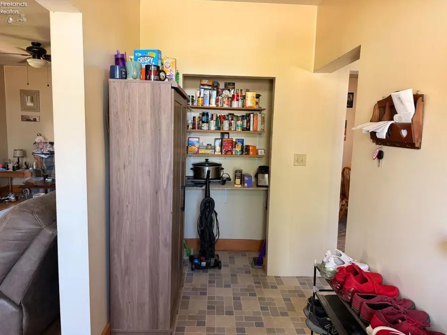 807 E State Street, Fremont, OH 43420 - #2