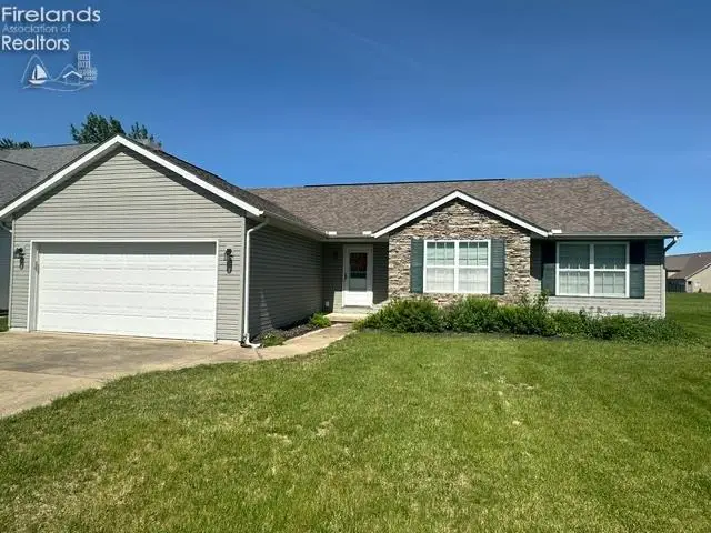 2855 S Amherst, Port Clinton, OH 43452 - #1
