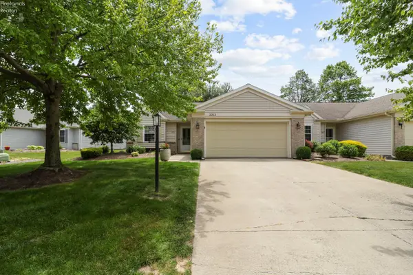 2212 Westwind Drive, Sandusky, OH 44870