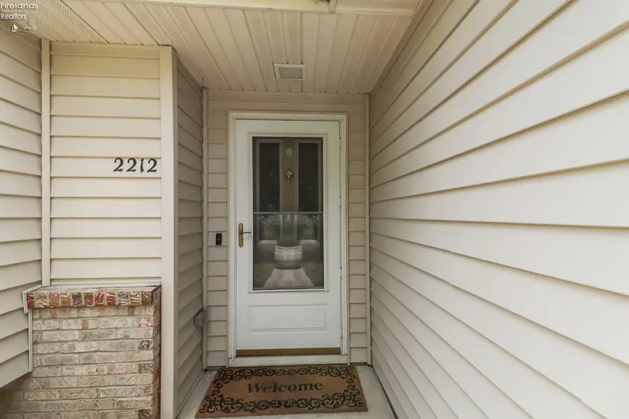 2212 Westwind Drive, Sandusky, OH 44870 - #3
