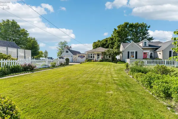1611 E Erie, Lorain, OH 44052