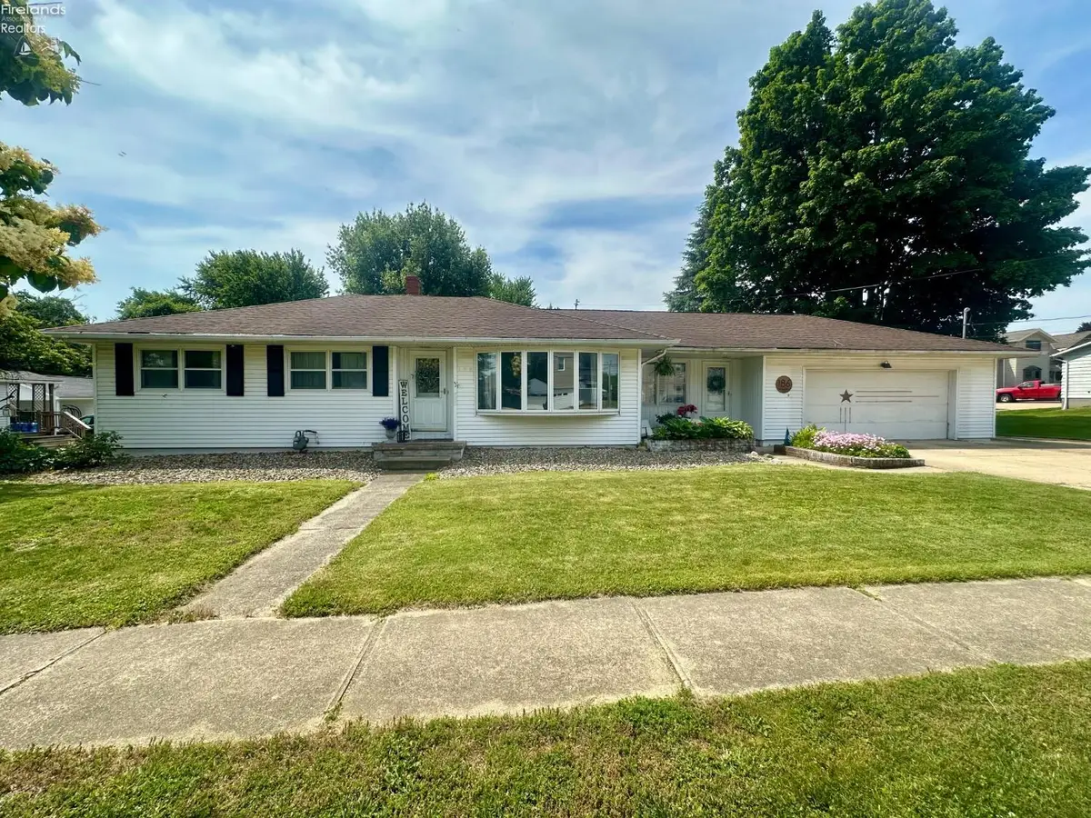 186 Monroe, Monroeville, OH 44847 - #1