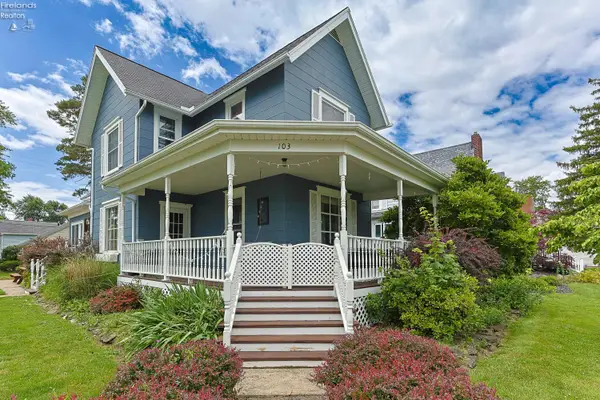 103 W 6th, Port Clinton, OH 43452