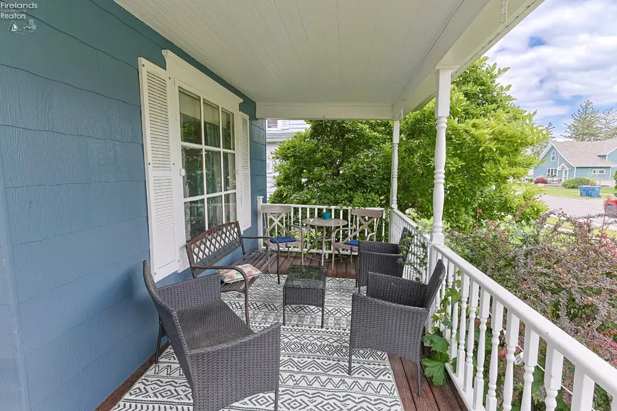 103 W 6th, Port Clinton, OH 43452 - #3