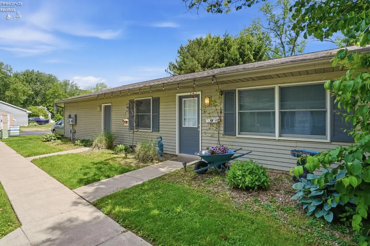 126 Mckinley Street, Huron, OH 44839 - #1
