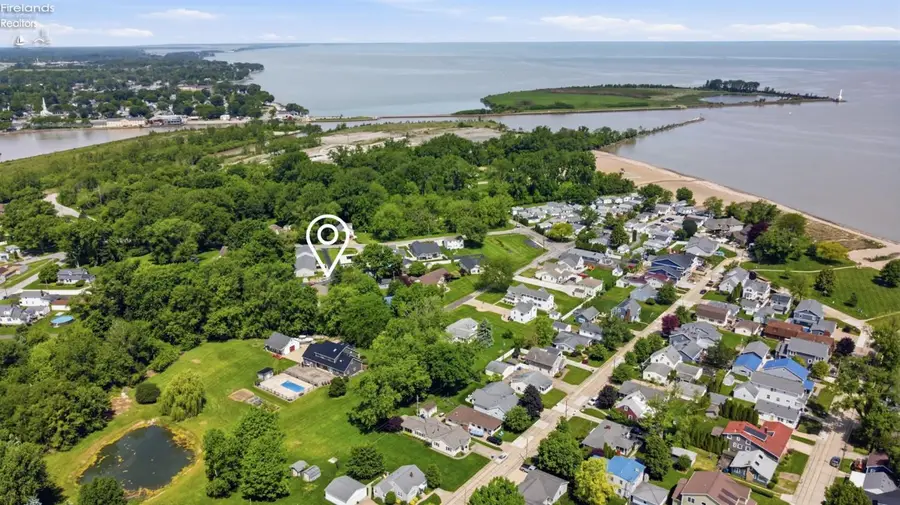 126 Mckinley Street, Huron, OH 44839 - #2