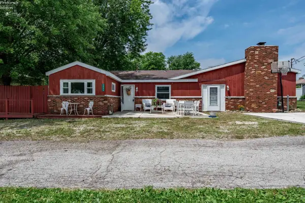 2086 Sugar Bush Road, Marblehead, OH 43440