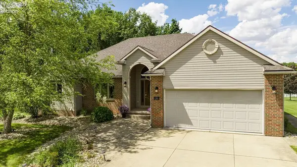 624 Linden Lane, Willard, OH 44890