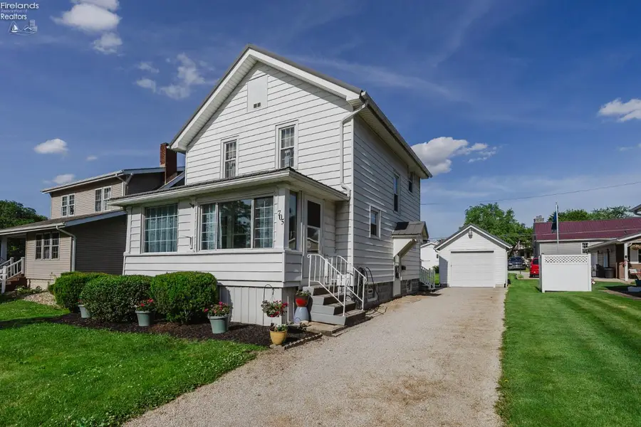 705 Clark Street, Willard, OH 44890 - #3