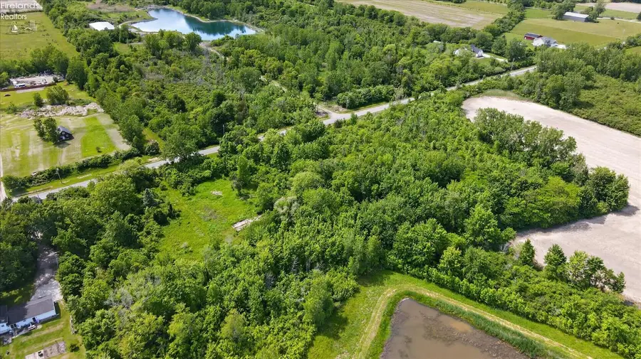 1049 S Englebeck Road, Marblehead, OH 43440 - #3