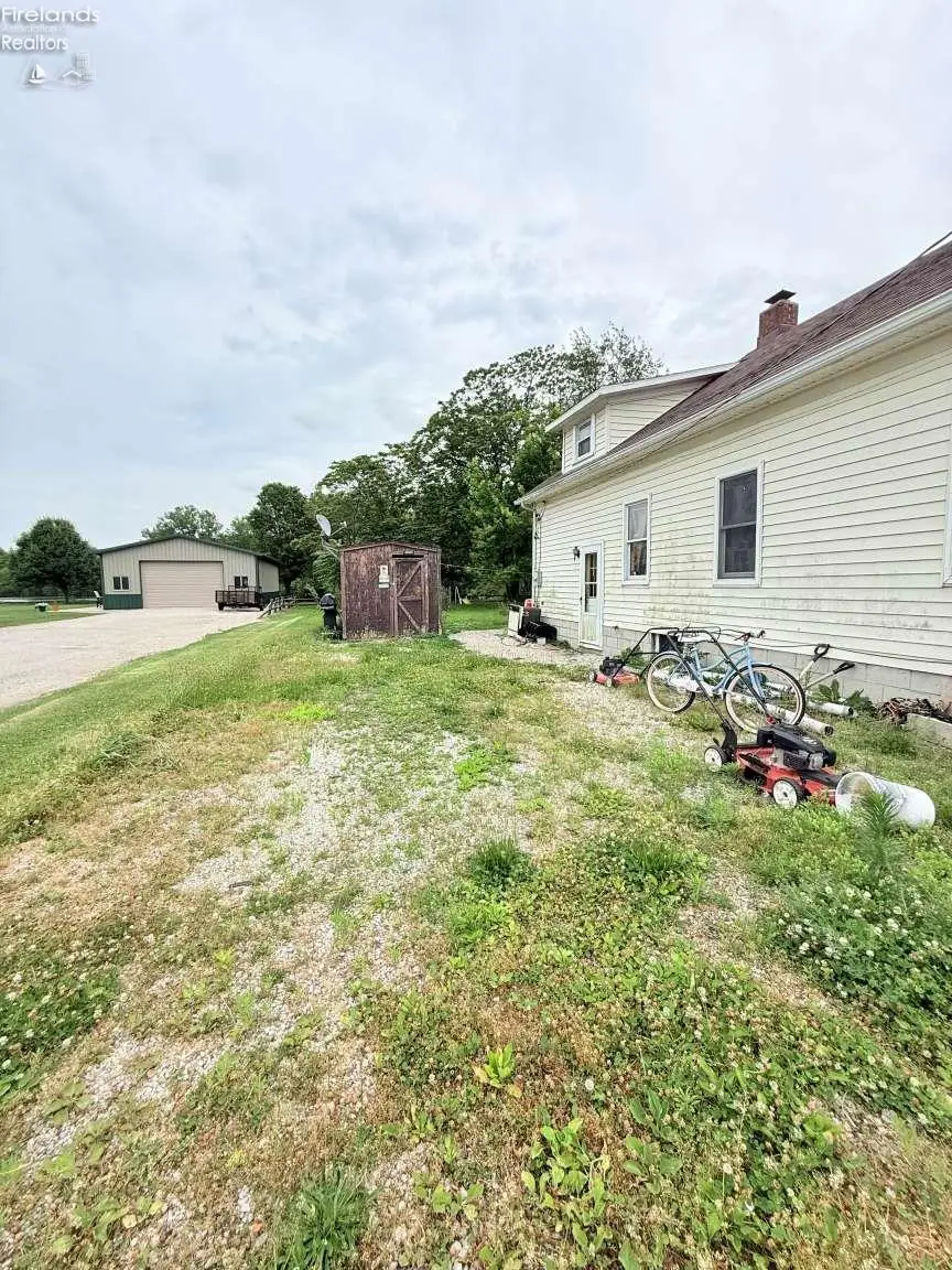 334 N Locust Street, Oak Harbor, OH 43449 - #3