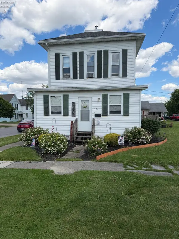 324 Keefer Street, Willard, OH 44890
