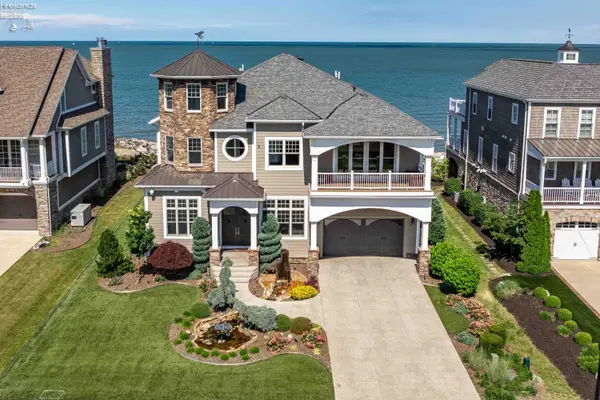 493 Bay Point Boulevard, Marblehead, OH 43440