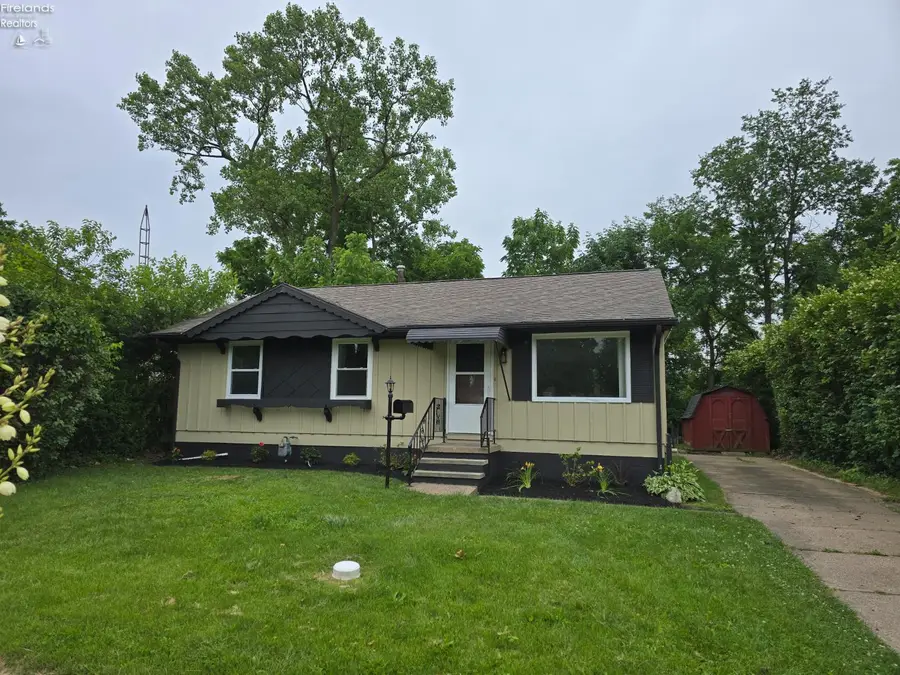 1460 Dixon Drive, Sandusky, OH 44870 - #2