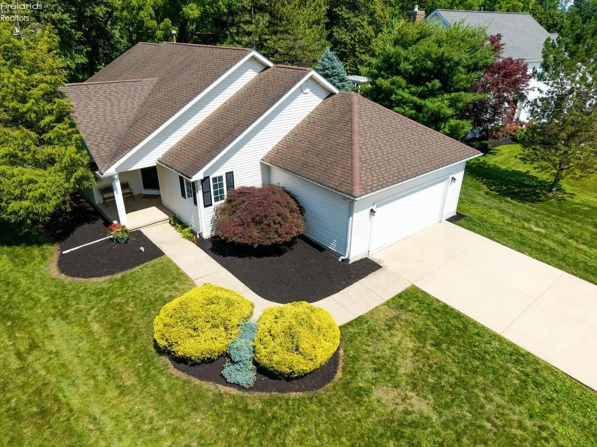 15 Whitefield Boulevard, Norwalk, OH 44857 - #1