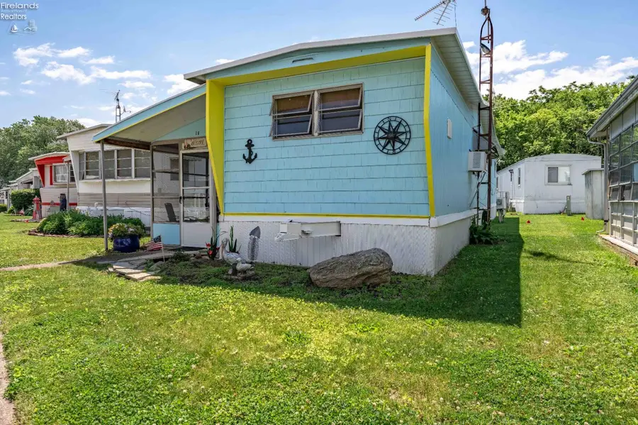 3575 NE Catawba Road #18, Port Clinton, OH 43452 - #2