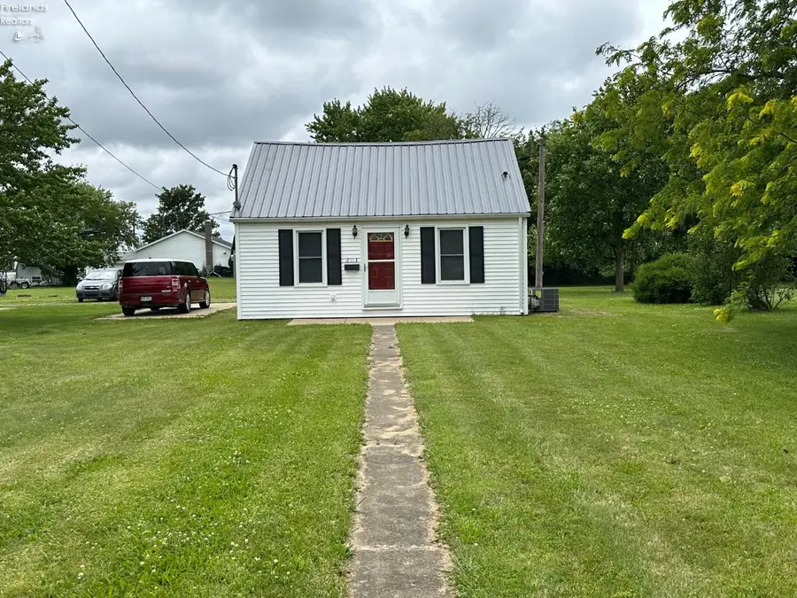 2113 Campbell Street, Sandusky, OH 44870 - #3