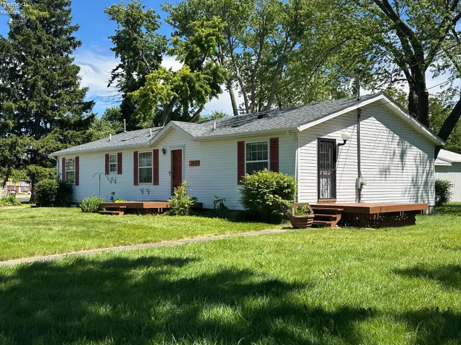 3918 Venice Road, Sandusky, OH 44870 - #2