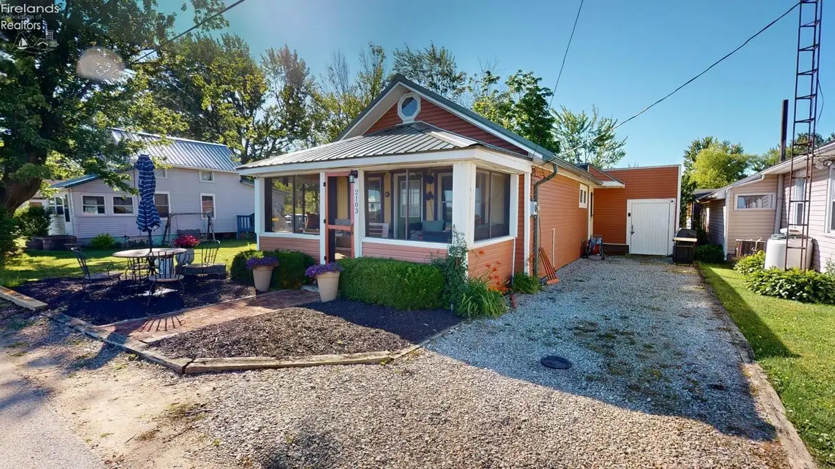 2103 County Road 210, Fremont, OH 43420 - #1