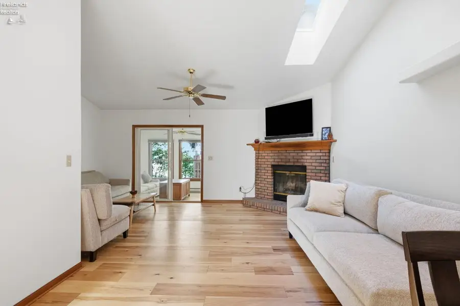 377 Lighthouse, Marblehead, OH 43440 - #2