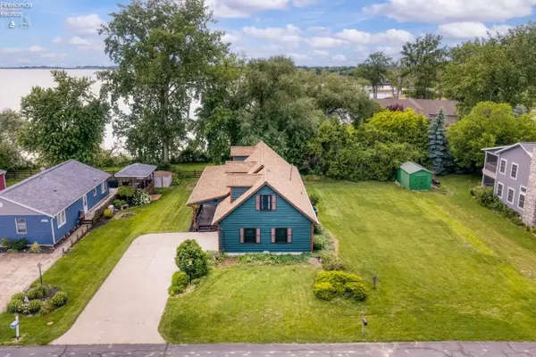 2350 S Commodore Court, Marblehead, OH 43440