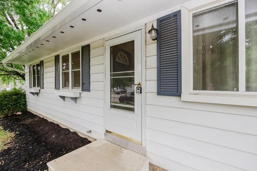 4678 Hollyview, Vermilion, OH 44809 - #3