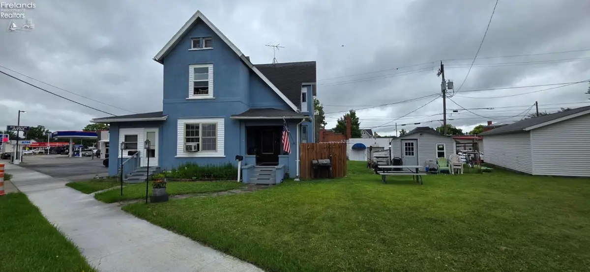 204 N Sandusky Street, Tiffin, OH 44883 - #1