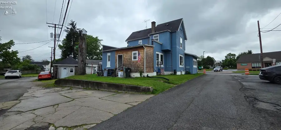204 N Sandusky Street, Tiffin, OH 44883 - #2