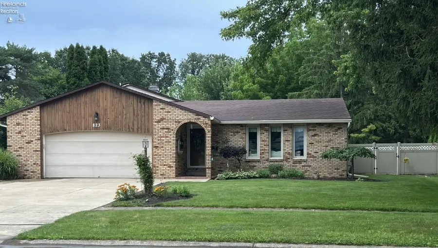 823 Gloucester Drive, Huron, OH 44839 - #2