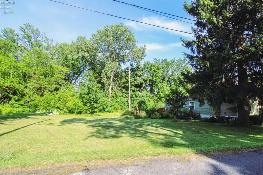 3604 Spencer Avenue, Sandusky, OH 44870 - #2