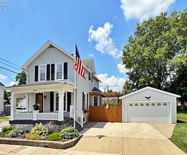 18 Maple Street, Tiffin, OH 44883