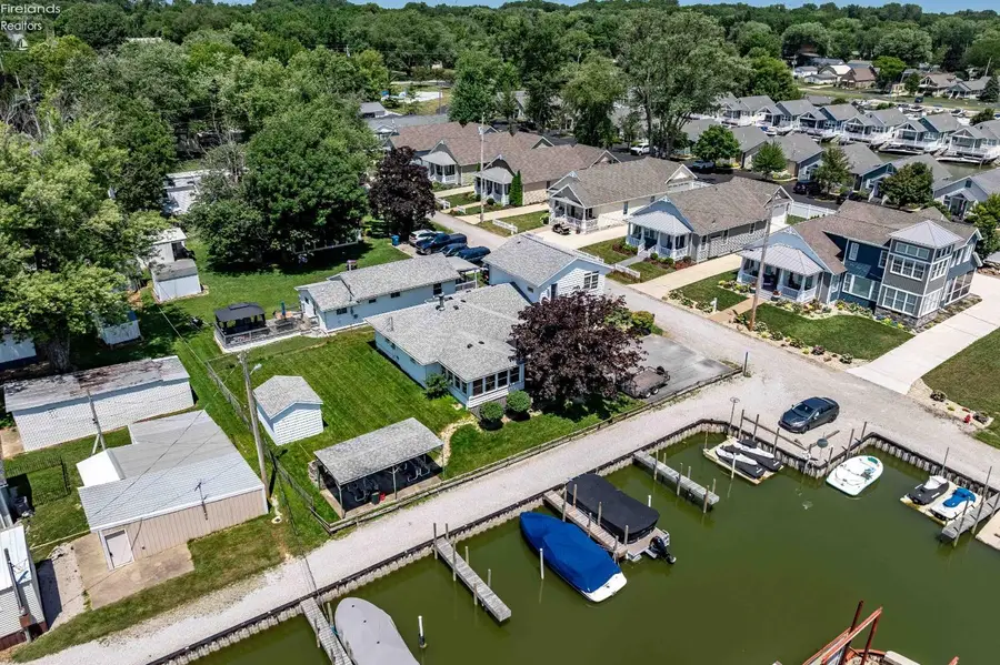 2128 S Bayview Drive, Marblehead, OH 43440 - #3