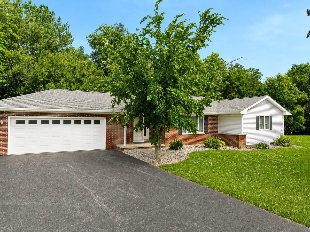 3940 S County Road 198, Green Springs, OH 44836 - #1
