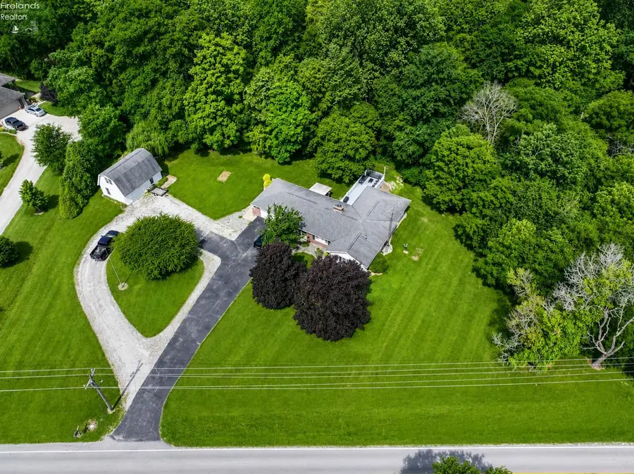 3940 S County Road 198, Green Springs, OH 44836 - #2