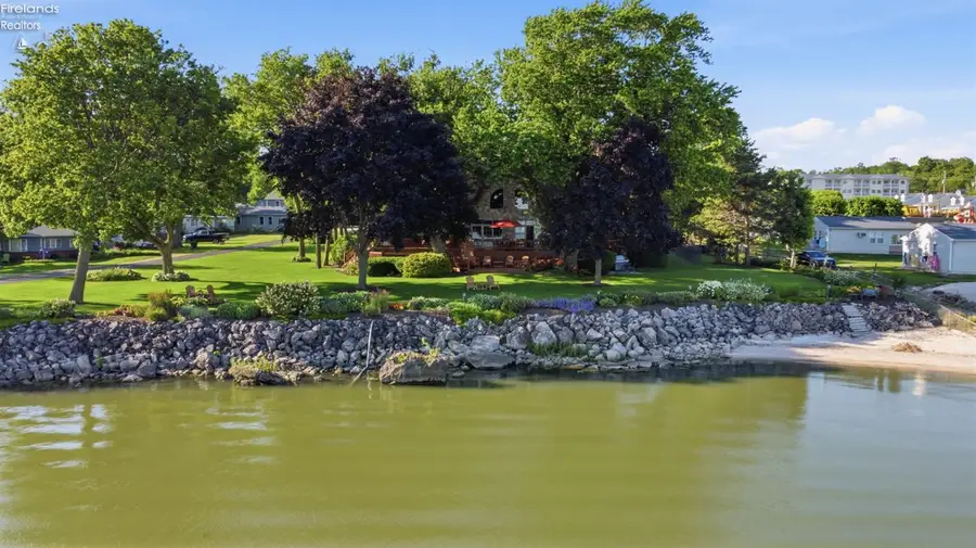 2549 S Knob Hill Road, Marblehead, OH 43440 - #3