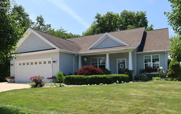 3015 Bayfield Drive, Huron, OH 44839
