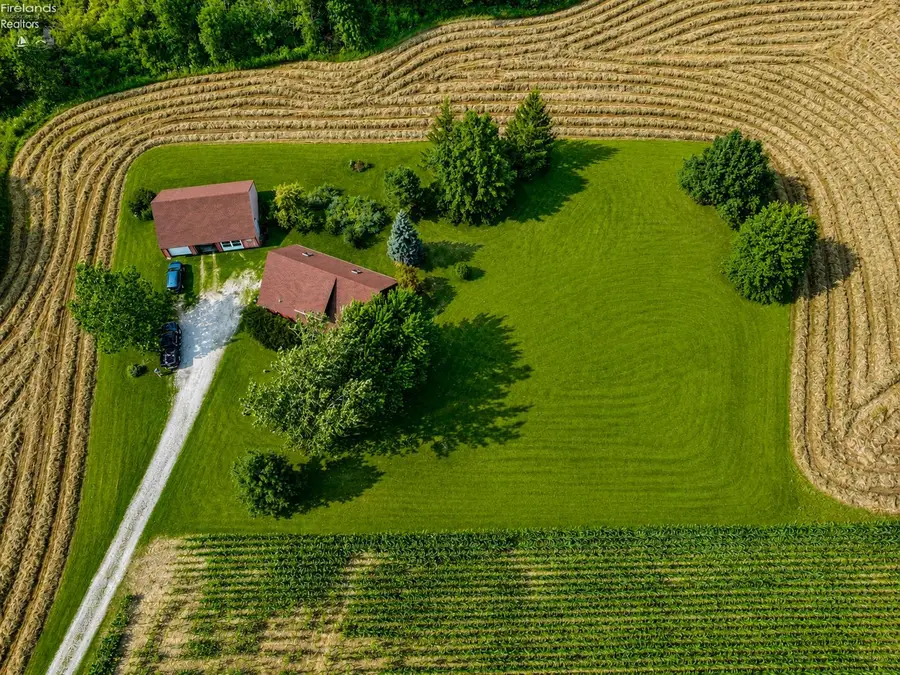 305 S Toussaint Portage Road, Oak Harbor, OH 43449 - #3