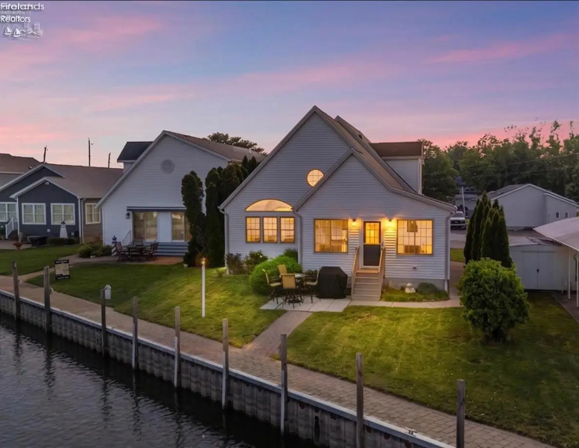 1551 N Anchor Avenue, Port Clinton, OH 43452 - #1