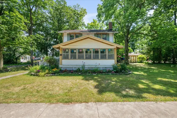 528 E 4th Street, Lakeside, OH 43440