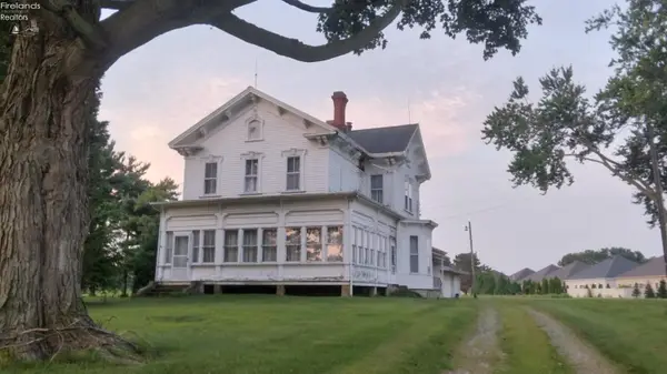 2906 E Perkins Avenue, Sandusky, OH 44870