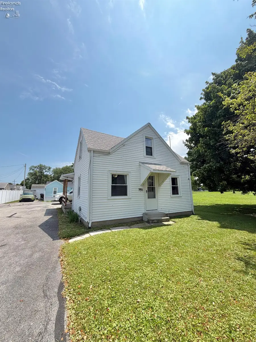 708 Wildman Street, Sandusky, OH 44870 - #3