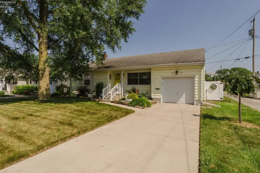 326 Nora, Bucyrus, OH 44820 - #3