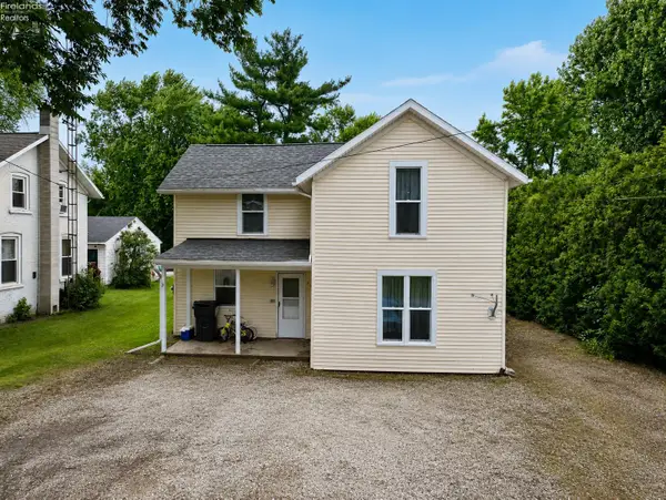 208 E Morgan, Green Springs, OH 44836