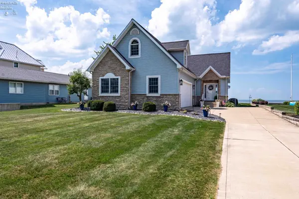 2313 E Sand Road, Port Clinton, OH 43452