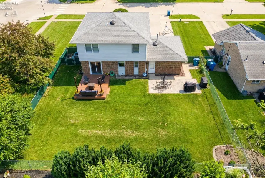804 Grant Street, Port Clinton, OH 43452 - #3