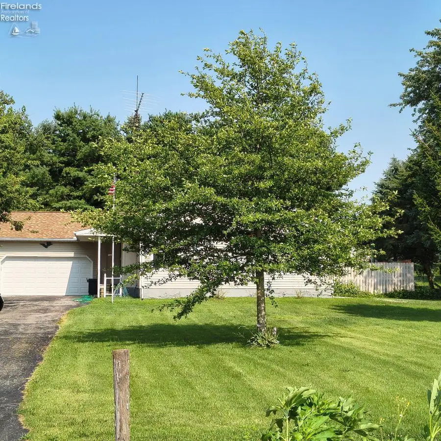 627 County Road 302, Bellevue, OH 44811 - #2