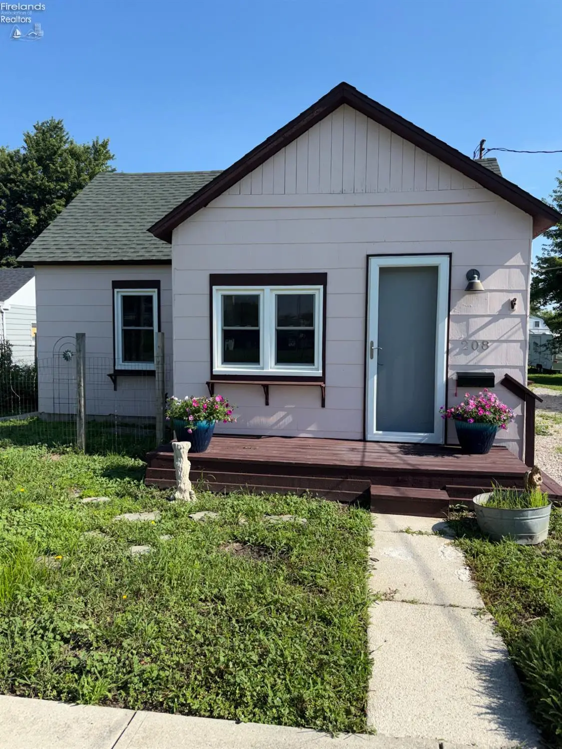 208 W Washington Street, Oak Harbor, OH 43449 - #1